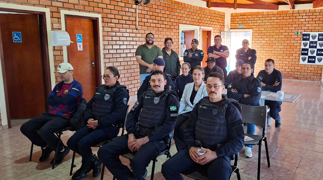 Diálogo | Presidente Itamiro Floriano se reúne com Guardas Civis Municipais para debater demandas dos companheiros
